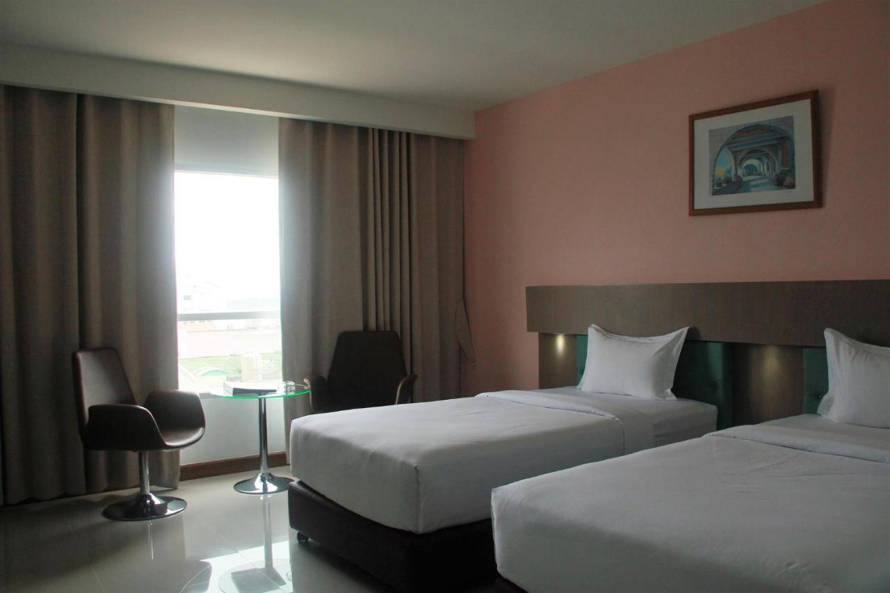 Grand Oliver Hotel Danok Sadao Exterior photo